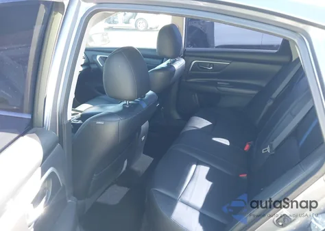 2018 Nissan Altima 2.5 Sr z USA, uszkodzony, nr VIN 1N4AL3AP4JC283968